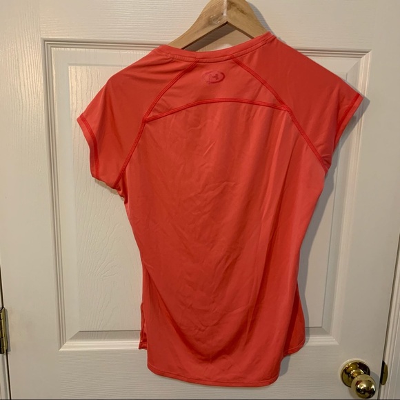 NWOT Under Armour ‘Green’ Collection Semi-fitted Heatgear Athletic Top - Picture 3 of 3